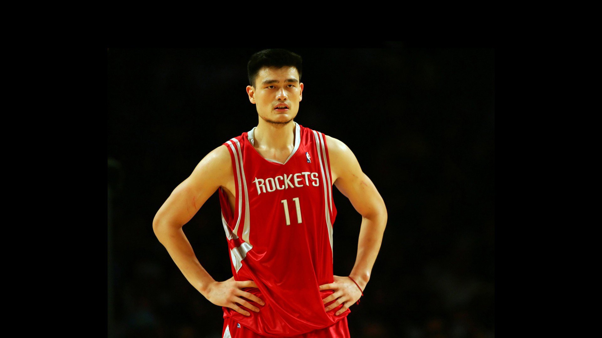 弗赖堡锋线牵制带动边路空当突破,弗赖堡主场叫什么